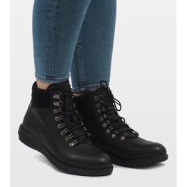 Botas pretas com cordões isolados 3971 preto 2