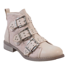 Botas bege com tachas 8921 1 Botas bege com tachas 8921 1