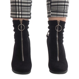 Botins de camurça preta no poste C-7179 preto 2 Botins de camurça preta no poste C-7179 preto 2