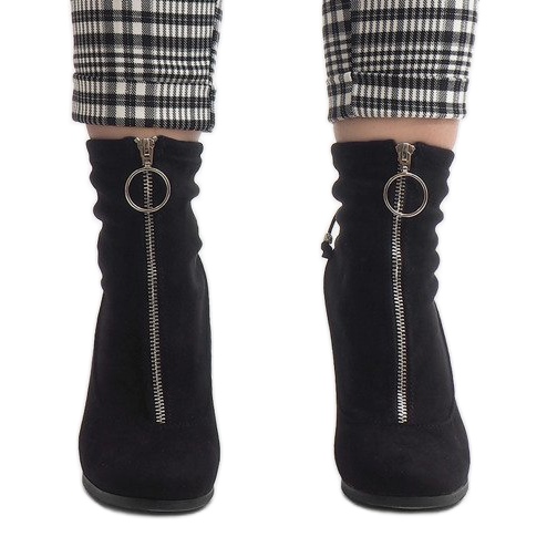 Botins de camurça preta no poste C-7179 preto 2 Botins de camurça preta no poste C-7179 preto 2