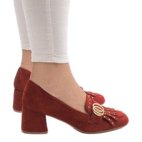 Bombas de camurça vermelha no pilar X77 vermelho 1