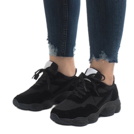 Calçados esportivos pretos E-102 1