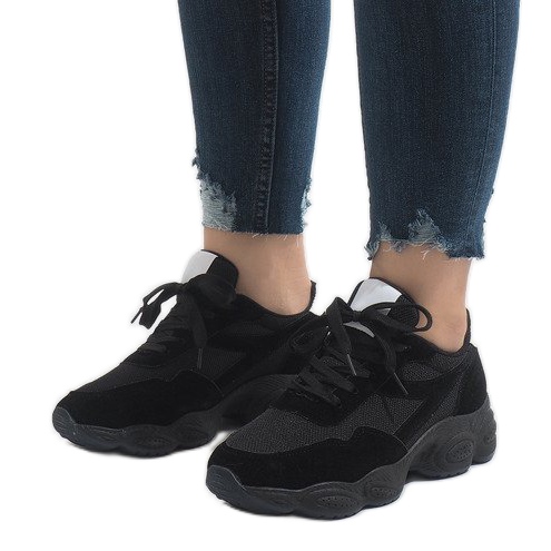 Calçados esportivos pretos E-102 1