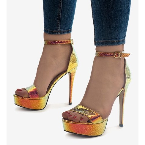 Sandálias douradas de salto iridescente 8338-19 dourado 1