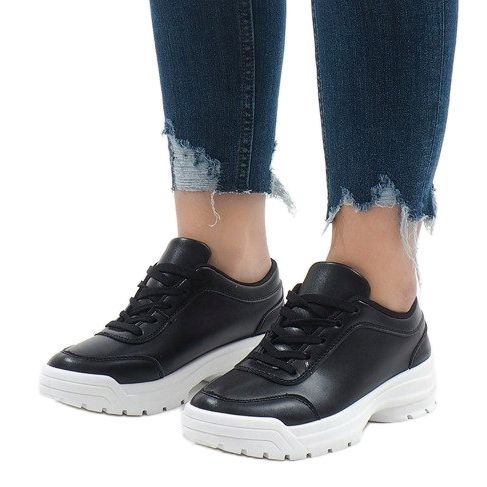 Tênis esportivos pretos 6255 1