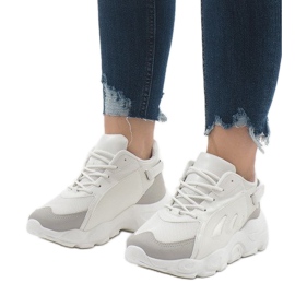 Sapatos esportivos da moda brancos 9115 1