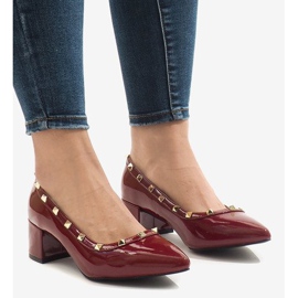 Bombas laqueadas cor de vinho no pilar X-70 vermelho multicolorido 1 Bombas laqueadas cor de vinho no pilar X-70 vermelho multicolorido 1