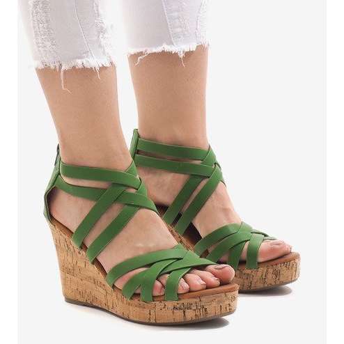 Sandálias verdes de cunha P2424A-47 1