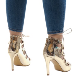 Botas patenteadas de cano alto dourado 4022-37 1
