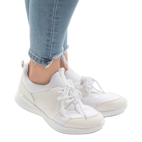 Calçados esportivos brancos BY-069 1