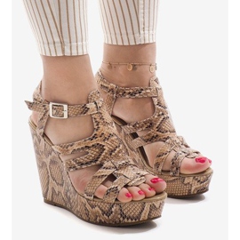 Sandálias de cunha camelo A-7A marrom 1