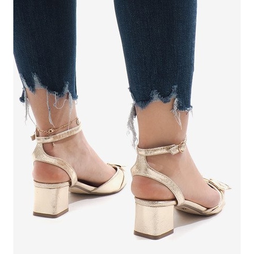 Sandálias de salto dourado 1702-2 2