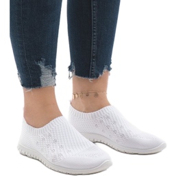 Calçados esportivos brancos B111-13 1