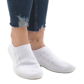 Calçados esportivos brancos B111-13 2