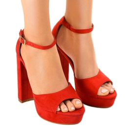 Sandálias vermelhas no poste D08 vermelho 1 Sandálias vermelhas no poste D08 vermelho 1