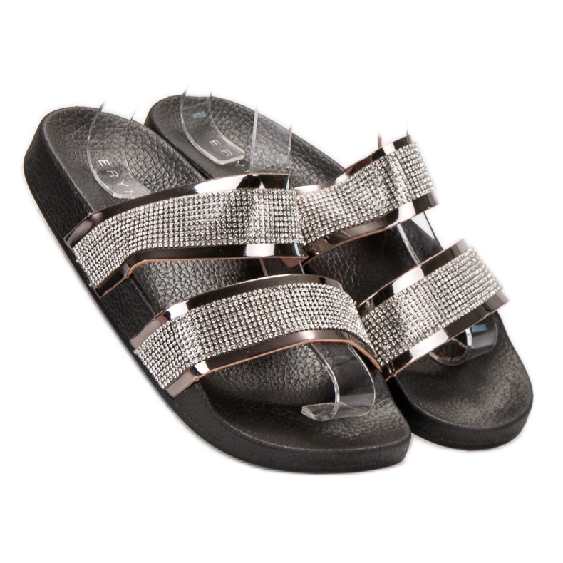 Erynn Chinelos pretos 1