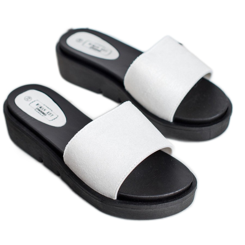 SHELOVET Sandálias de cunha branco 1