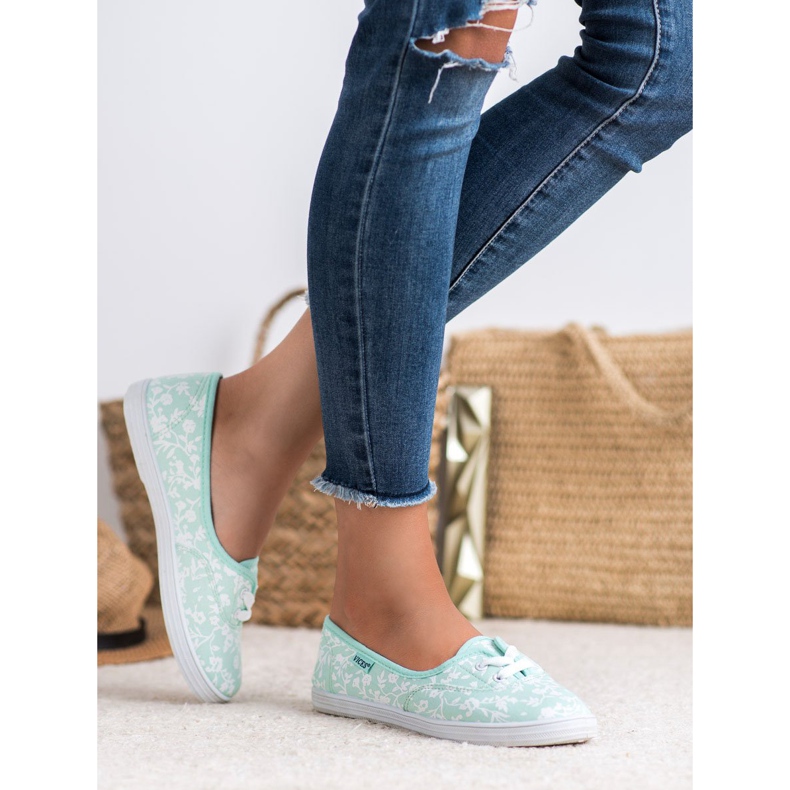 Tênis com padrão VICES branco verde 2