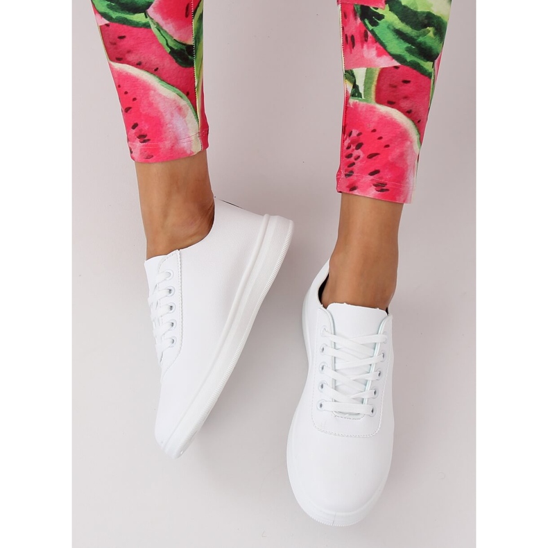 Tênis feminino preto e branco CL33315 Preto 2