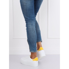 Tênis de sola alta branco e amarelo B0-31 BRANCO / AMARELO 2