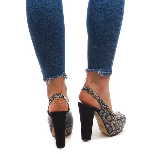 Sandálias em uma barra SK009 preta preto 1