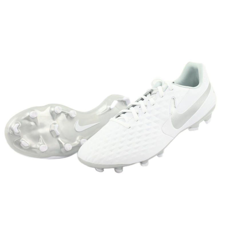 Chuteiras Nike Tiempo Legend 8 Academy FG / MG AT5292 100 branco 3