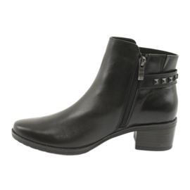 Botas de couro femininas de Caprice com pregos 25433 preto 2 Botas de couro femininas de Caprice com pregos 25433 preto 2