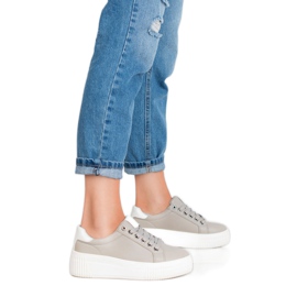 Kylie Calçados esportivos na plataforma cinza 2