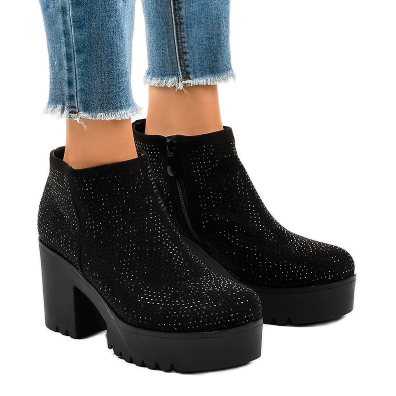 Botas de trapézio femininas negras com tachas CN880 preto 1