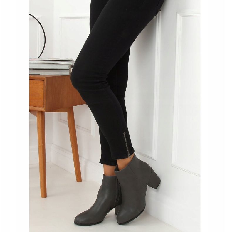 Salto alto cinza clássico 77-71 Gray 2