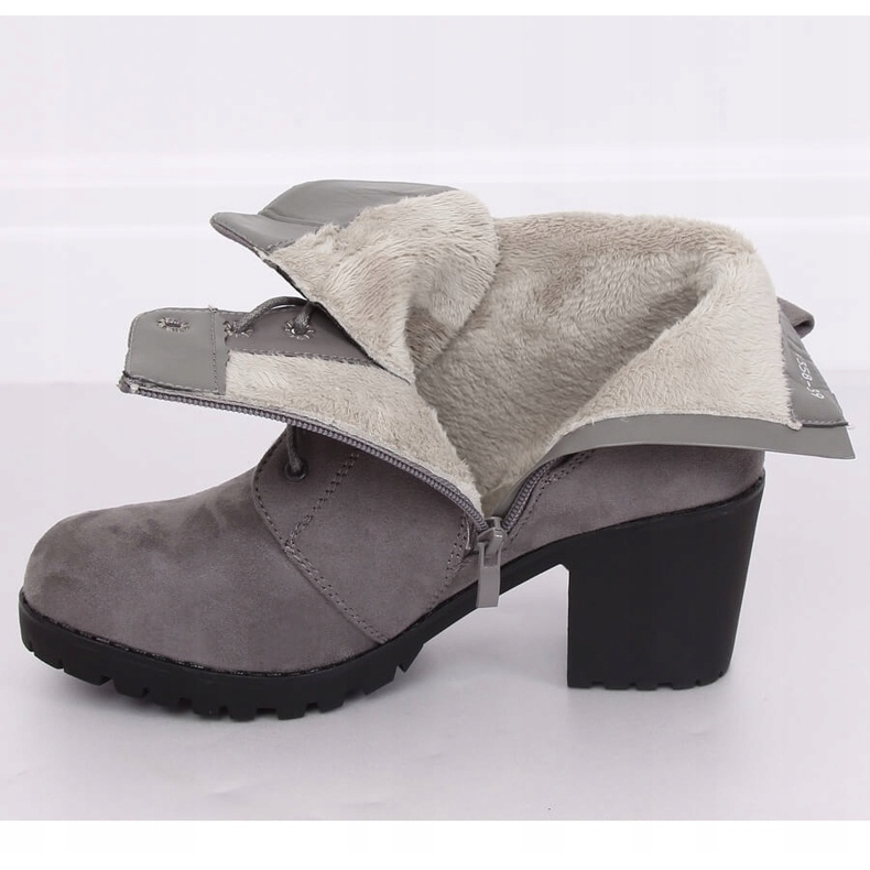 Botas cinza no protetor W358 Gray 2 Botas cinza no protetor W358 Gray 2