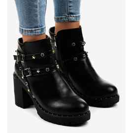 Botins pretos com estrelas D37-9 1