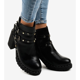 Botins pretos com estrelas D37-9 2