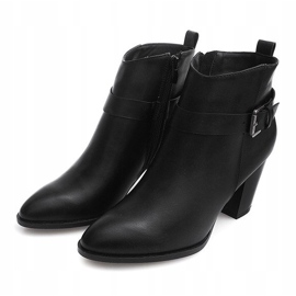 Botas em um poste 2255-2 preto 1