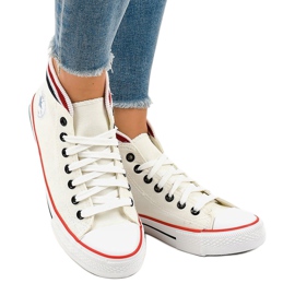 Tênis clássico branco com cordões W01 1