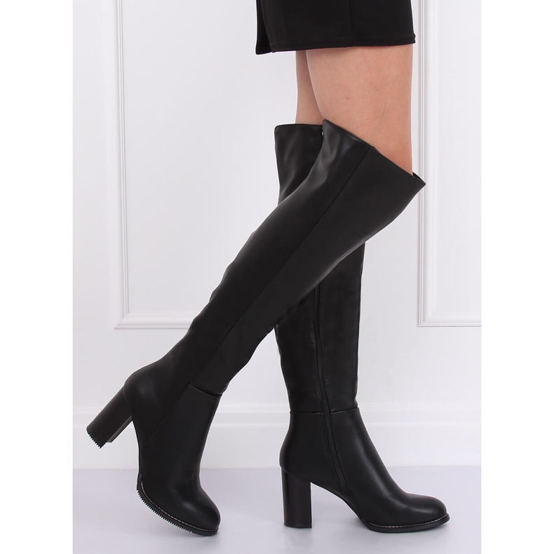 Botas acima do joelho no poste preto F128 Preto 2