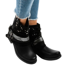 Botas pretas isoladas ricamente decoradas 17103-1A preto 1