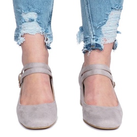 Bombas cinza no posto Tamara 1