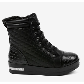 Tênis preto isolado com zíper 9015-1 2 Tênis preto isolado com zíper 9015-1 2