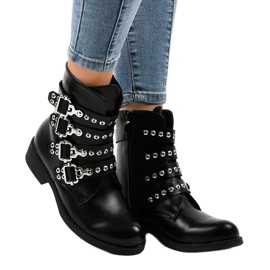 Botas rasas femininas pretas com fivelas JW9 preto 1 Botas rasas femininas pretas com fivelas JW9 preto 1