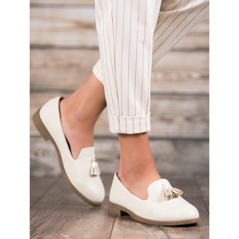 Queentina Lordes com brilho castanho 2