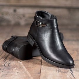 JESSI Botas pretas com enfeite preto 1