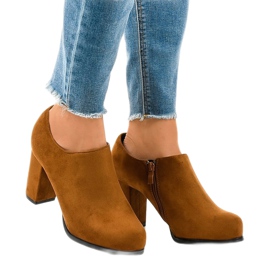 Botas de cano curto camurça com fecho JM-9 castanho 1