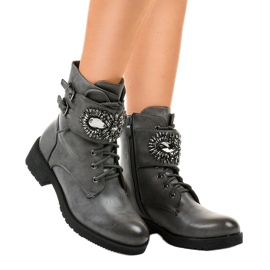 Botas femininas cinza com fivela e diamantes 0-251 1 Botas femininas cinza com fivela e diamantes 0-251 1