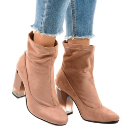 Botas de camurça rosa no poste H8-93 1