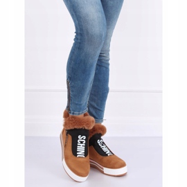 Tênis com isolamento marrom NB311 Camel castanho 2