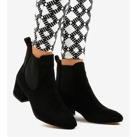 Botins pretos com elástico 8012-PA 2 Botins pretos com elástico 8012-PA 2