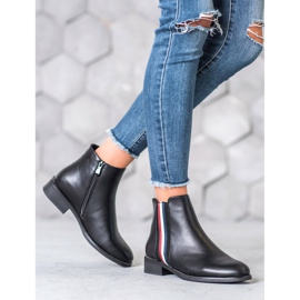 Filippo Botas com cinto decorativo preto 2 Filippo Botas com cinto decorativo preto 2