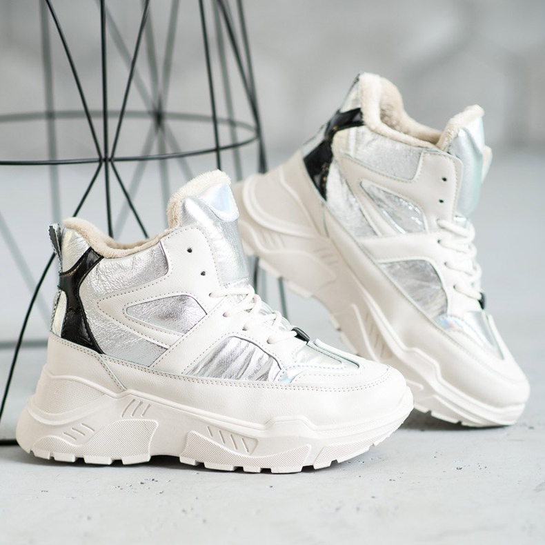 Sapatinhos de moda esportiva branco cinza 1