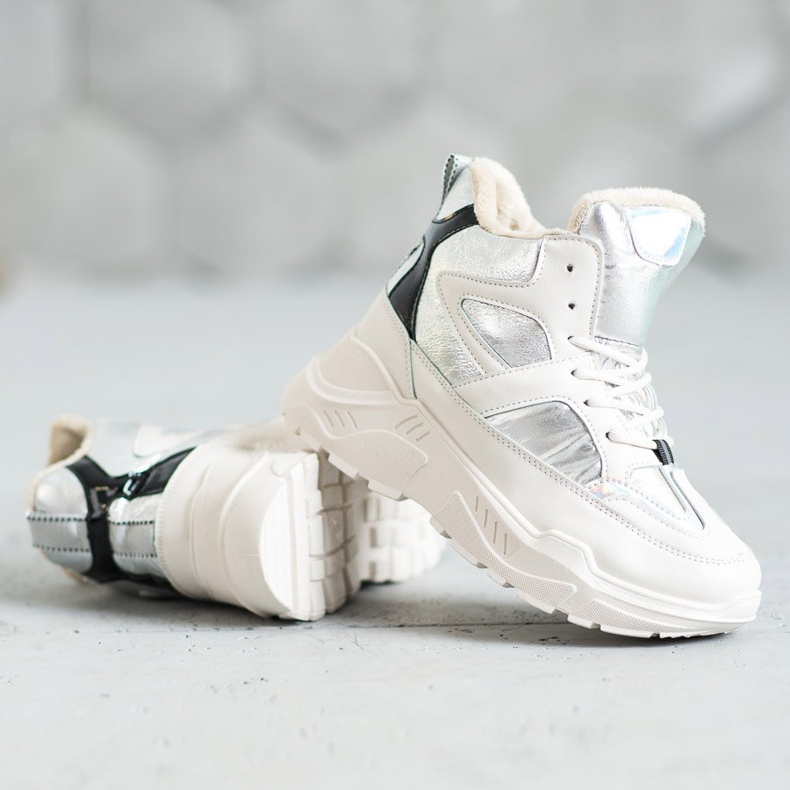 Sapatinhos de moda esportiva branco cinza 2